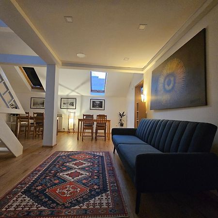 Leopold Chillout Hostel SJJ Exterior foto