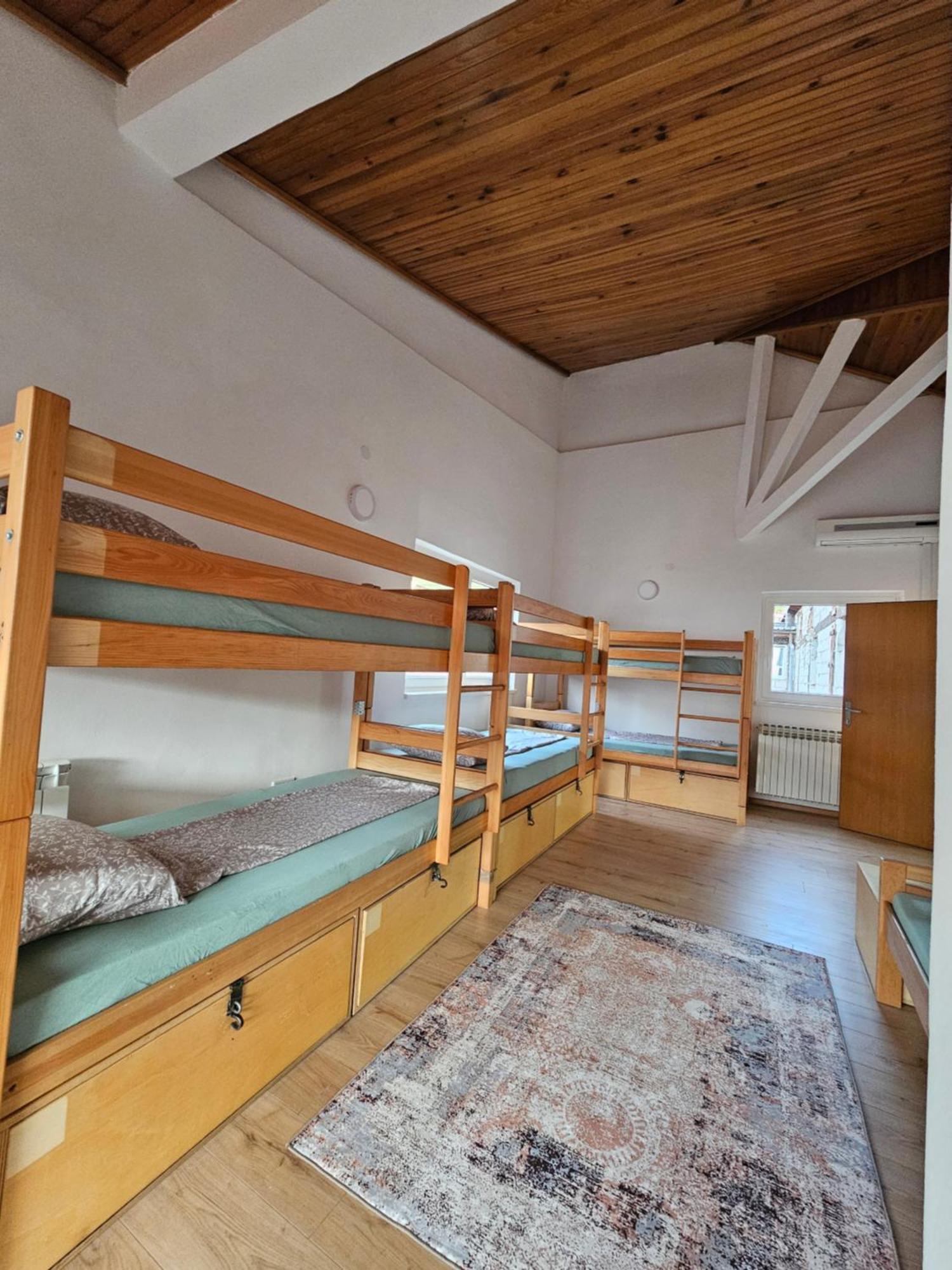 Leopold Chillout Hostel SJJ Exterior foto