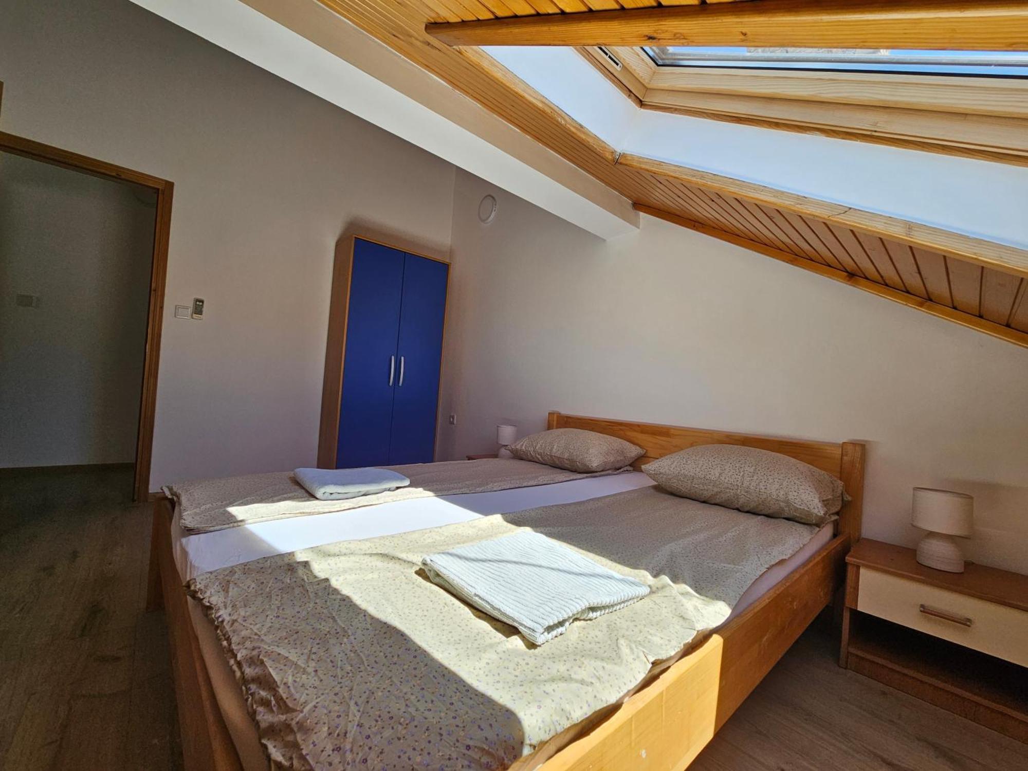 Leopold Chillout Hostel SJJ Exterior foto